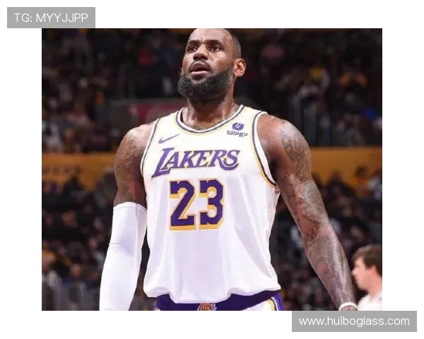 勒布朗詹姆斯跨越时代的传奇征程与篮球王者不老的奋斗精神